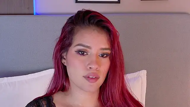 Snapshot of KasyRose chatting on 02-25-25, 05:36 KasyRose online show from 02-25-25, 05:36