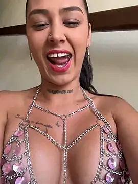 paisitahot1975 online show from 02-19-25, 07:05