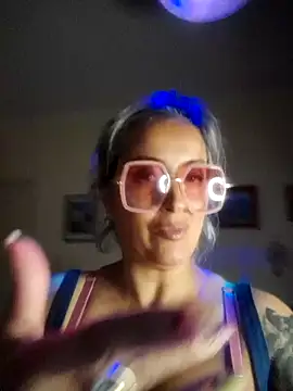 Snapshot of DesireSatler chatting on 11-02-25, 04:37 DesireSatler online show from 11-02-25, 04:37