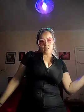 DesireSatler online show from 11-16-25, 10:26