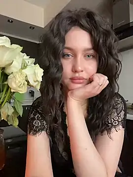 KikiWatson online show from 02-06-25, 07:56