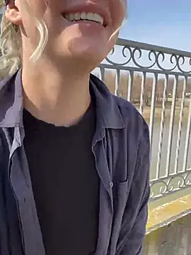 KikiWatson online show from 03-09-25, 10:19