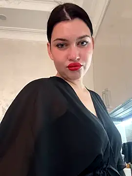 KikiWatson online show from 11-28-25, 09:01