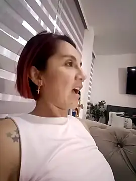 your red rose  online show from 12-26-24, 10:52