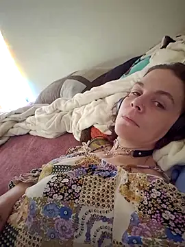 Snapshot of thatonespicychick chatting on 12-23-24, 09:29 thatonespicychick online show from 12-23-24, 09:29