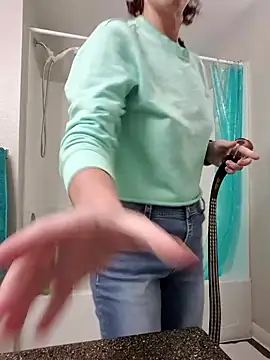 Snapshot of thatonespicychick chatting on 01-04-25, 02:46 thatonespicychick online show from 01-04-25, 02:46