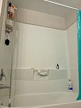 Snapshot of thatonespicychick chatting on 09-12-25, 02:44 thatonespicychick online show from 09-12-25, 02:44