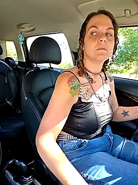 Snapshot of thatonespicychick chatting on 09-28-25, 06:24 thatonespicychick online show from 09-28-25, 06:24