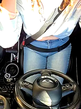 Snapshot of thatonespicychick chatting on 11-04-25, 03:44 thatonespicychick online show from 11-04-25, 03:44