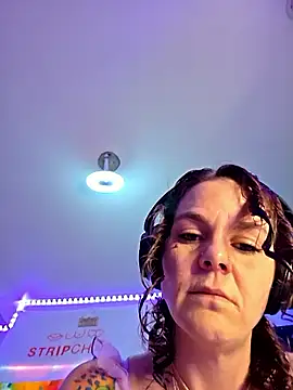 thatonespicychick online show from 02-01-26, 05:22