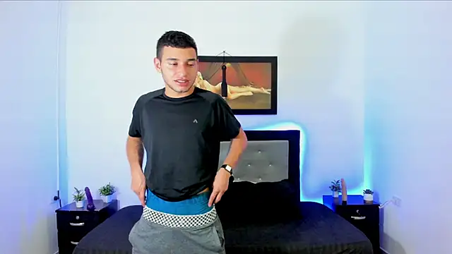 xXHot MalesXx online show from 03-14-25, 08:38