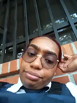 Snapshot of Cinnamon-Skin chatting on 01-02-25, 08:02 Cinnamon-Skin online show from 01-02-25, 08:02