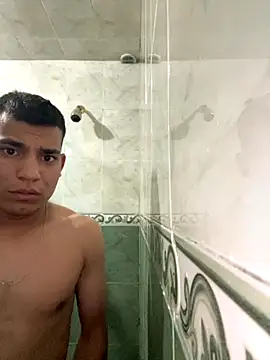 Snapshot of stiven-p23 chatting on 09-23-25, 01:14 stiven-p23 online show from 09-23-25, 01:14