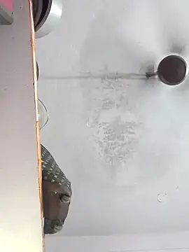 Snapshot of sana14 chatting on 10-31-25, 08:26 sana14 online show from 10-31-25, 08:26