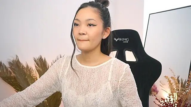 Peopleneedlove144 online show from 01-17-25, 05:32