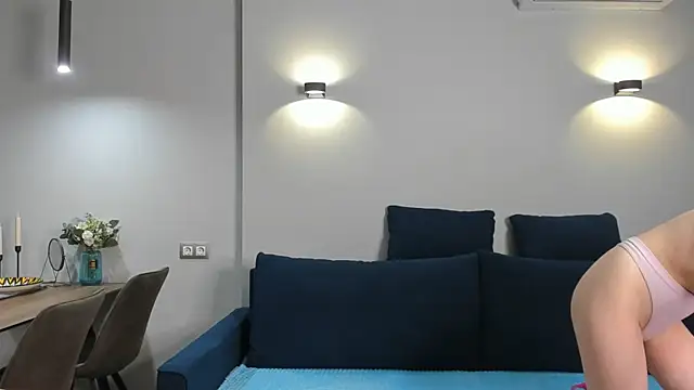 mendaciouss online show from 12-18-24, 05:21