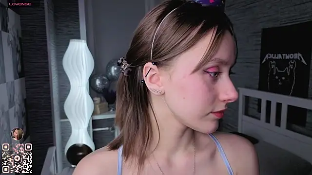 Snapshot of EthalBuffkin chatting on 03-06-26, 07:32 EthalBuffkin online show from 03-06-26, 07:32