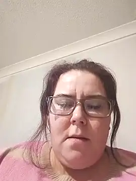 Snapshot of Viola_SassyX chatting on 12-04-24, 03:32 Viola SassyX online show from 12-04-24, 03:32