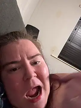 Snapshot of Viola_SassyX chatting on 03-12-25, 10:07 Viola SassyX online show from 03-12-25, 10:07