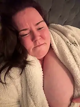 Snapshot of Viola_SassyX chatting on 03-22-25, 07:42 Viola SassyX online show from 03-22-25, 07:42