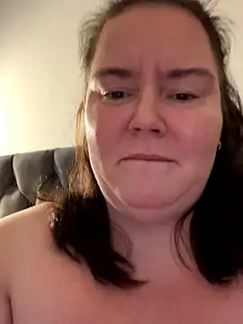 Snapshot of Viola_SassyX chatting on 11-04-25, 09:03 Viola SassyX online show from 11-04-25, 09:03