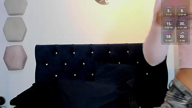 yulianademond66 online show from 07-15-26, 07:19