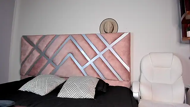  kylie  smith  online show from 01-15-25, 08:16