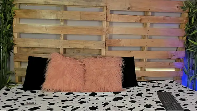  kylie  smith  online show from 02-11-25, 10:18
