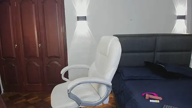  kylie  smith  online show from 03-19-25, 08:00