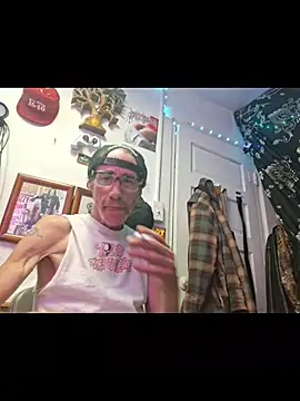 Snapshot of Undercover_Pornstar chatting on 07-13-26, 05:38 Undercover Pornstar online show from 07-13-26, 05:38