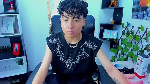 Im Mathias online show from 10-17-25, 09:28