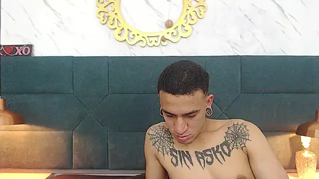 Snapshot of salome_daniel chatting on 10-10-25, 07:46 salome daniel online show from 10-10-25, 07:46