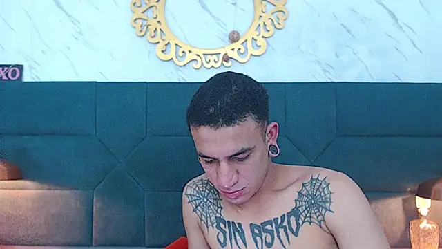 Snapshot of salome_daniel chatting on 10-16-25, 07:37 salome daniel online show from 10-16-25, 07:37