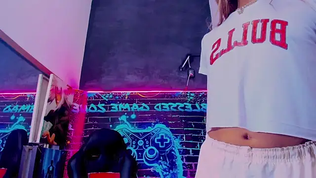 Isabella stanford2 online show from 02-21-26, 04:35