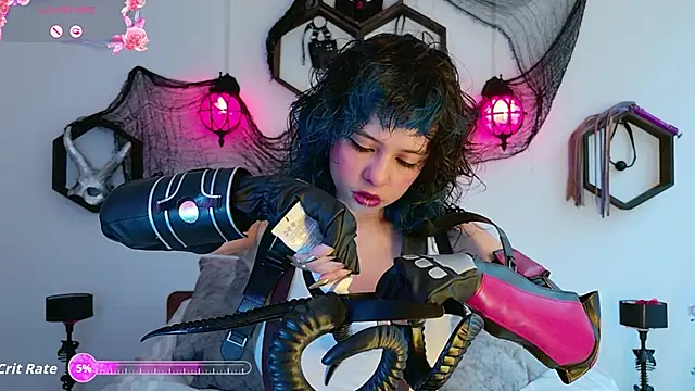 Sweet Chaos online show from 10-31-25, 04:08