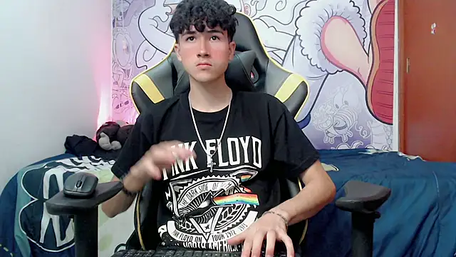 johnny cagee online show from 12-18-24, 05:15