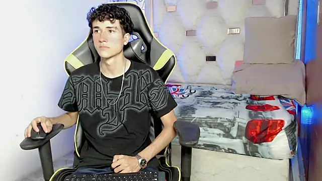 johnny cagee online show from 09-18-25, 03:52