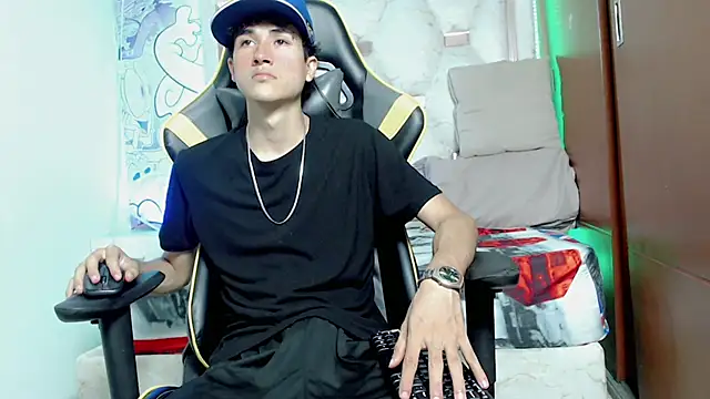 johnny cagee online show from 10-08-25, 06:33