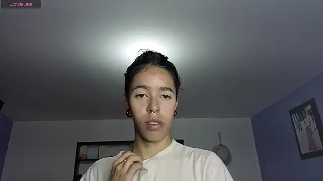 Snapshot of stephania_t chatting on 03-03-26, 05:08 stephania t online show from 03-03-26, 05:08