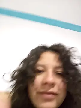 Snapshot of julz_03 chatting on 02-15-25, 04:25 julz 03 online show from 02-15-25, 04:25