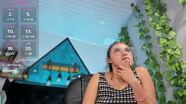  Sophie  miller online show from 03-19-25, 10:31