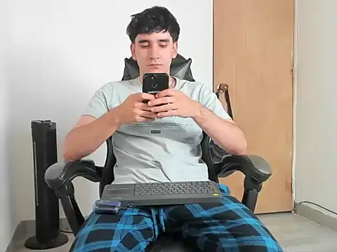 leo030809 online show from 05-07-26, 05:51