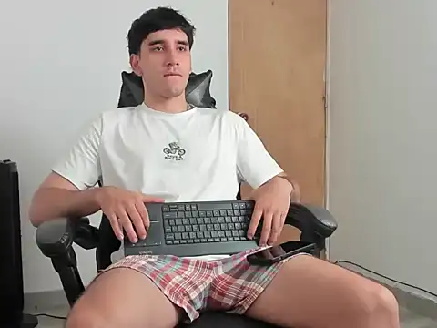 leo030809 online show from 05-10-26, 07:41