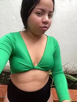 Snapshot of Elaa_euphoria chatting on 12-29-24, 05:12 Elaa euphoria online show from 12-29-24, 05:12