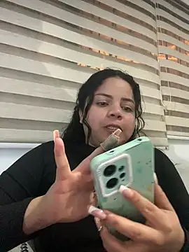 Snapshot of Elaa_euphoria chatting on 12-31-24, 02:19 Elaa euphoria online show from 12-31-24, 02:19