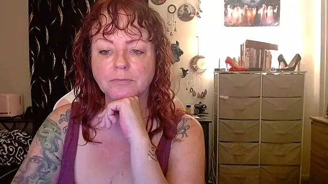 Nikkimastersgirl1091 online show from 04-01-26, 01:28