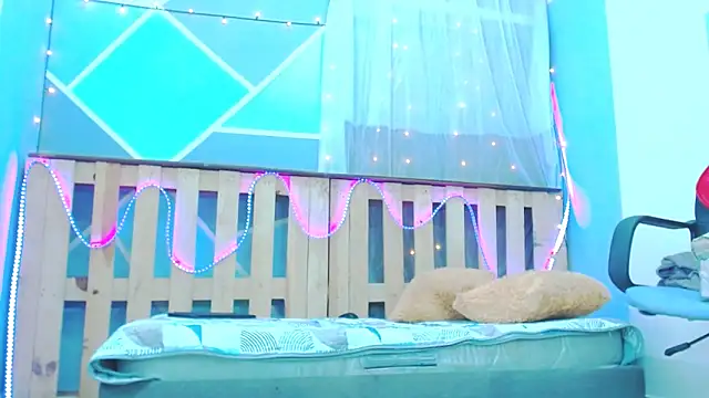 Michellcockxxx online show from 02-26-25, 05:20