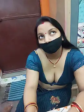 Snapshot of Manjudear chatting on 06-14-26, 04:20 Manjudear online show from 06-14-26, 04:20