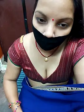 Snapshot of Manjudear chatting on 06-30-26, 04:08 Manjudear online show from 06-30-26, 04:08