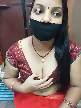 Snapshot of Manjudear chatting on 07-03-26, 05:36 Manjudear online show from 07-03-26, 05:36